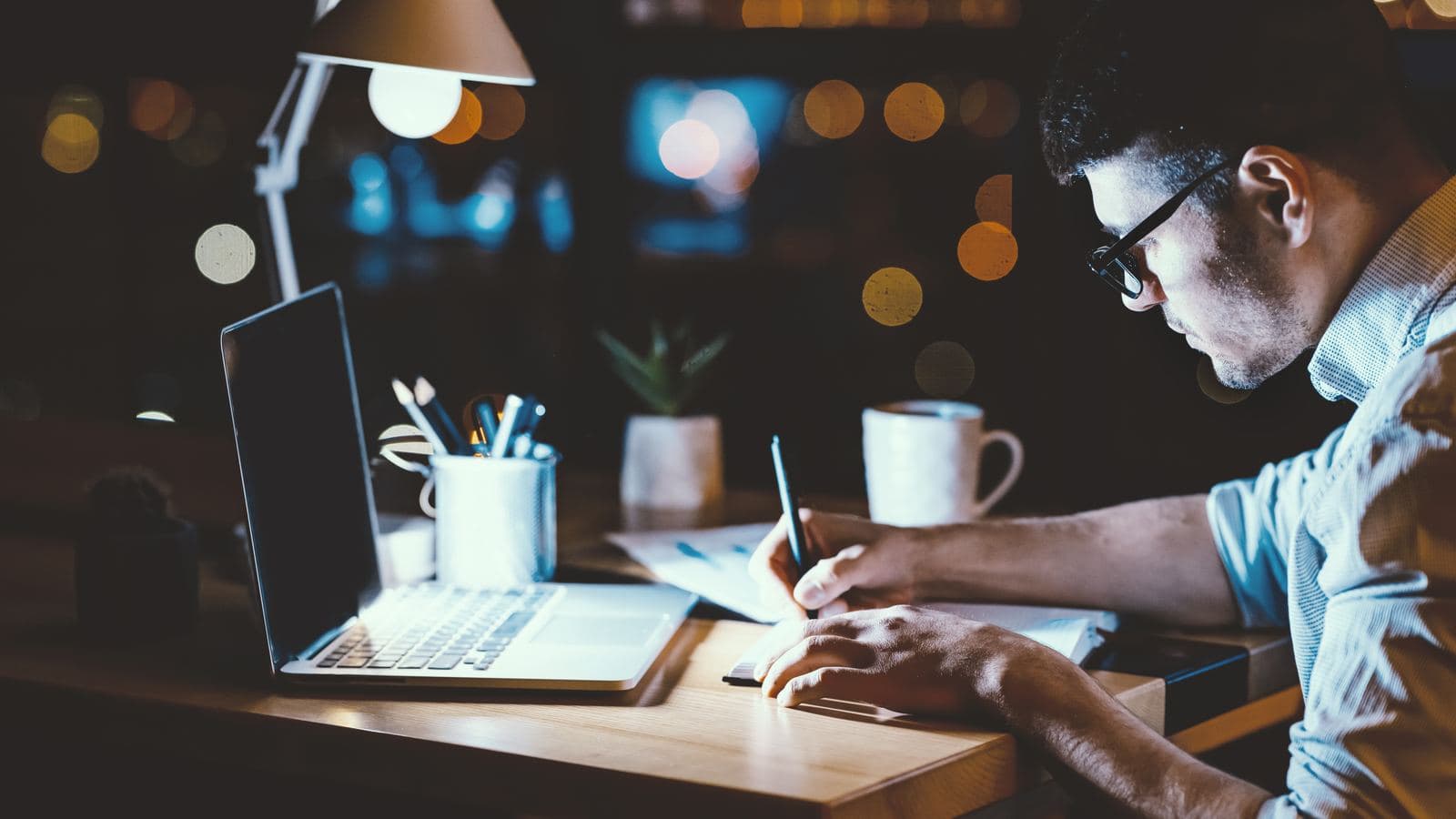 Cover illustration for AI Brand Brief Generator vs. AI Copywriting Tool: What Is the Difference?